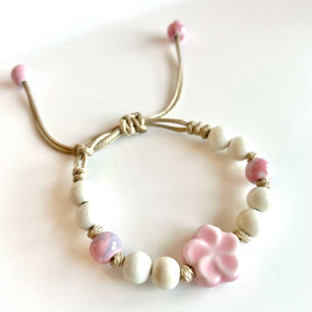 Elegant Pink and White Beaded Bracelet